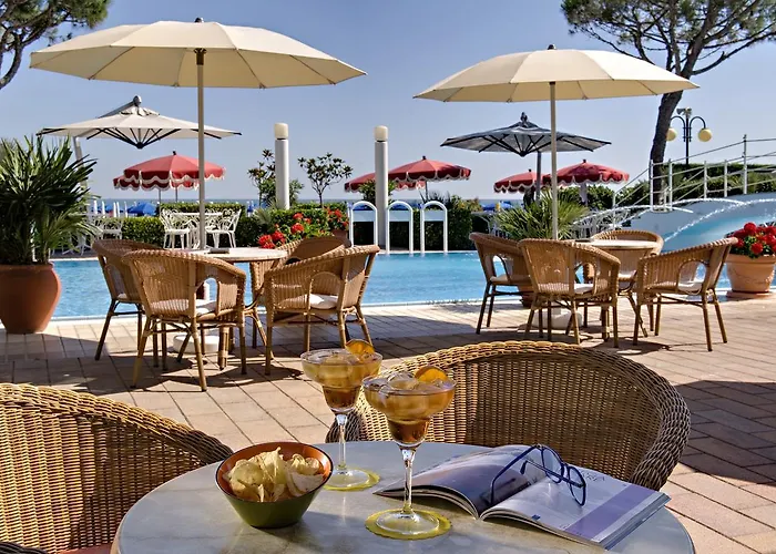 Ruhl Beach Hotel & Suites