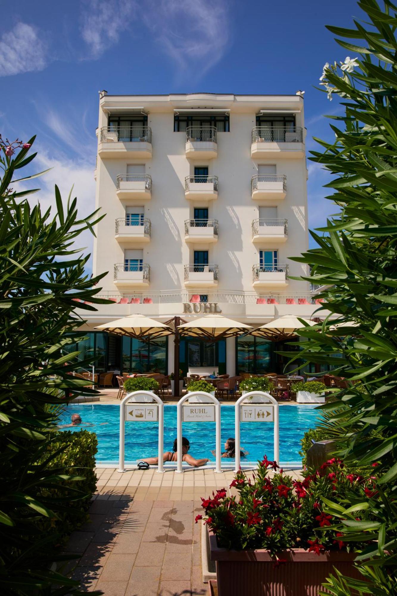 Ruhl & Hotel 3*